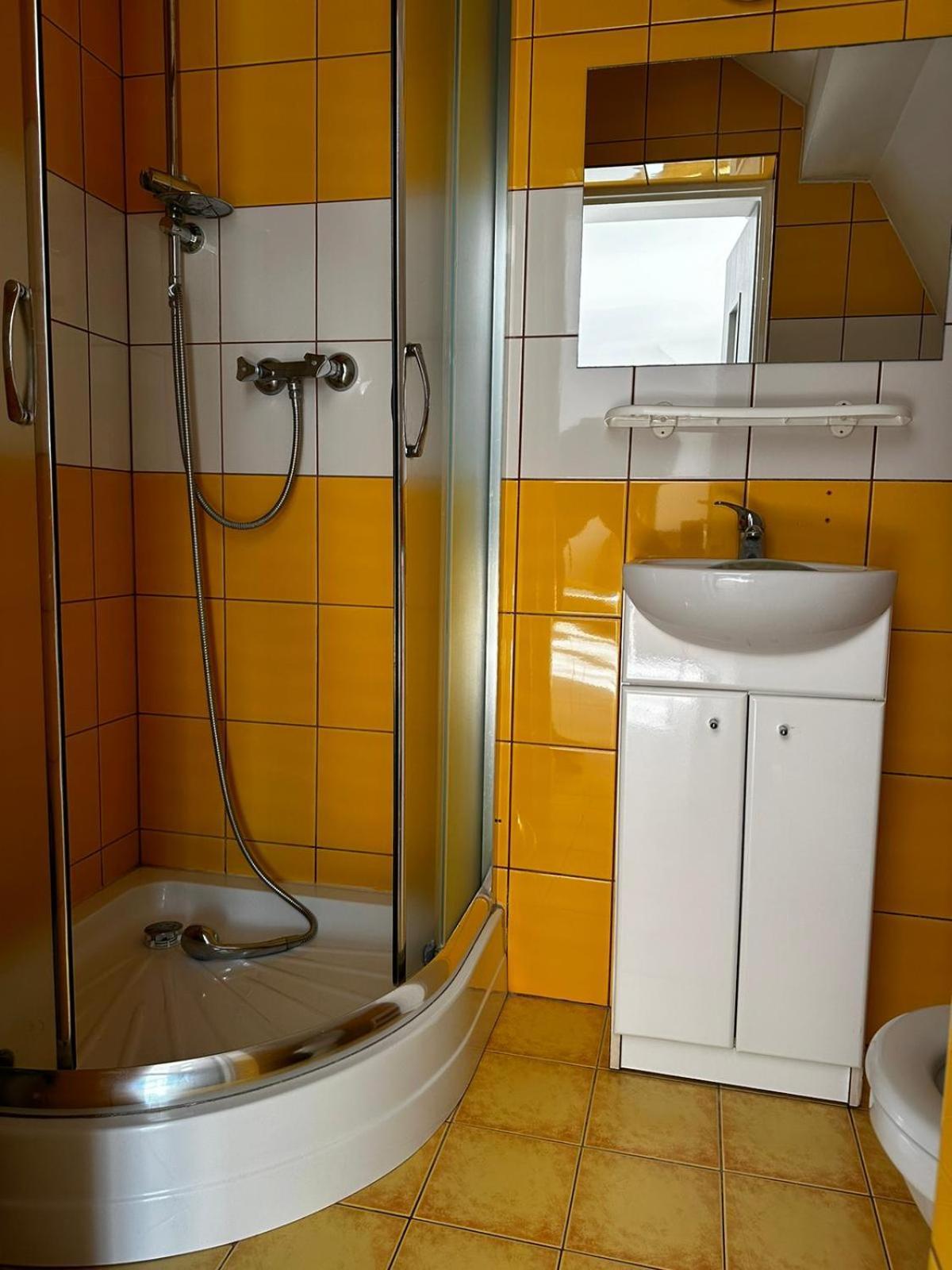 Pokoje Goscinne Nad Morzem Leba Bagian luar foto
