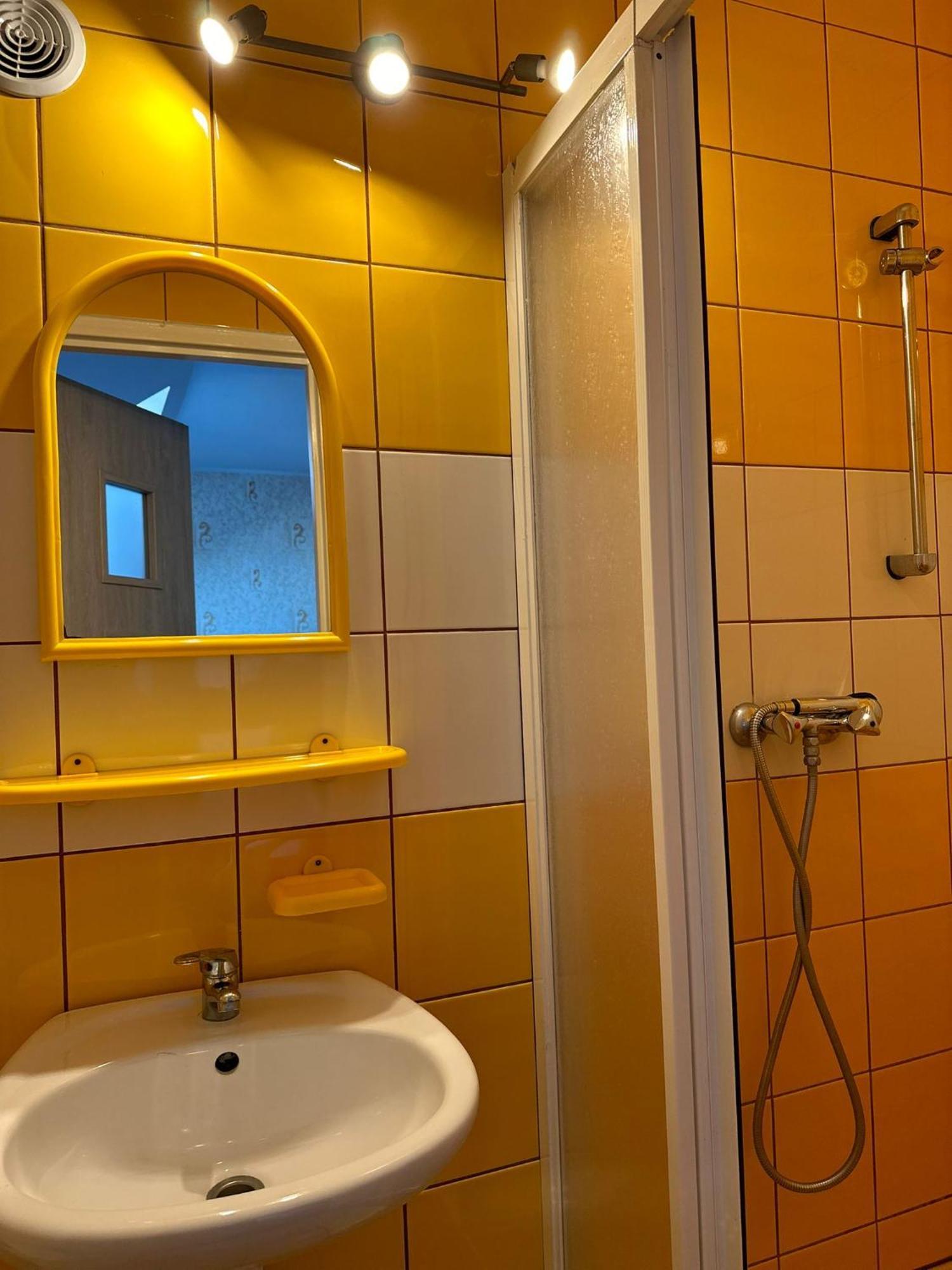 Pokoje Goscinne Nad Morzem Leba Bagian luar foto